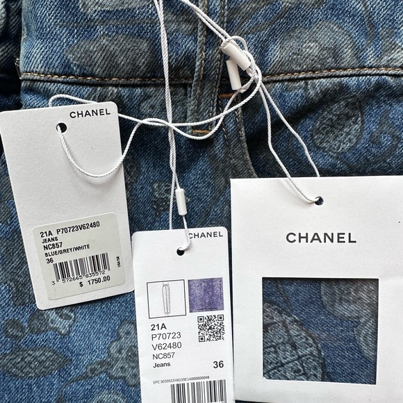 Chanel Floral Jeans - Picture 15 of 15
